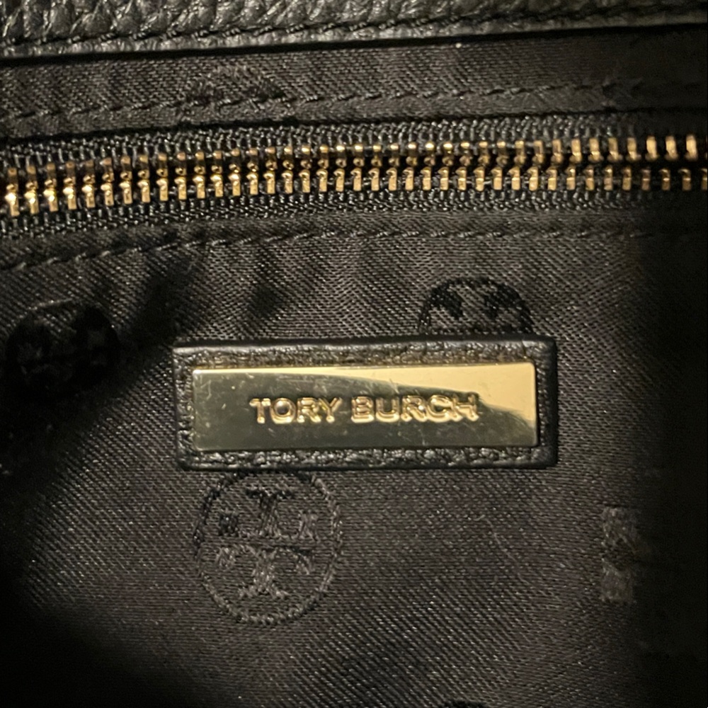 Tory Burch Britten Black Pebbled Leather Shoulder Bag with Gold Logo and Chain - Picture 10 of 16